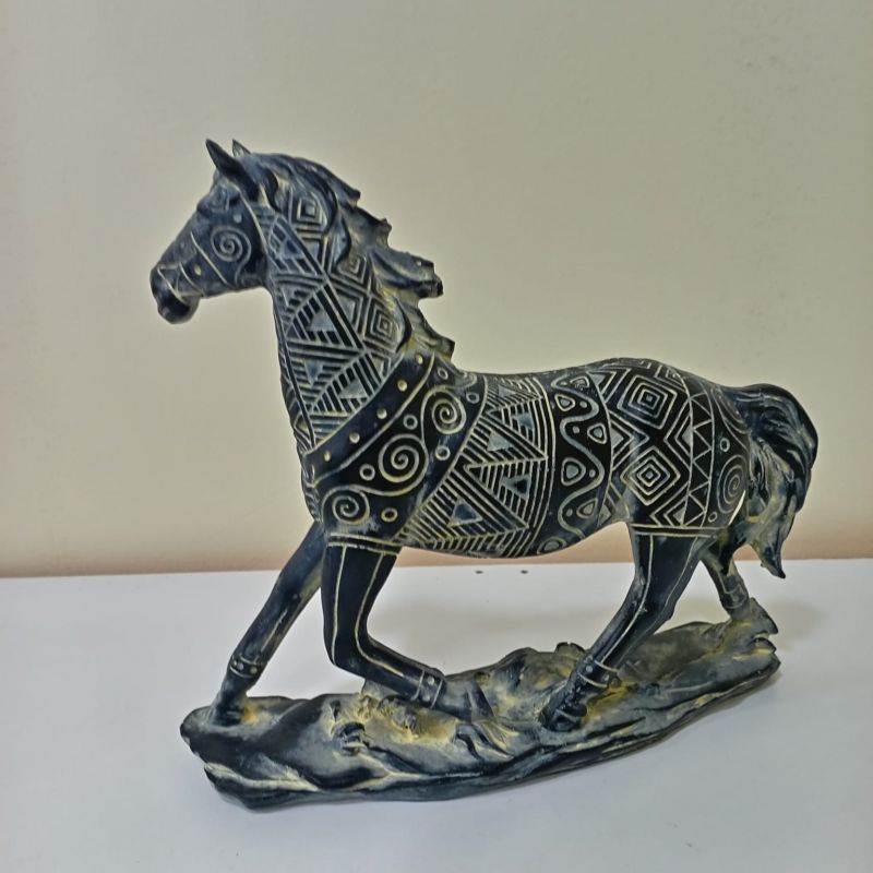 Naxışlı At Heykəli – Ornamentli Stolüstü Dekor | Taxtaci.az