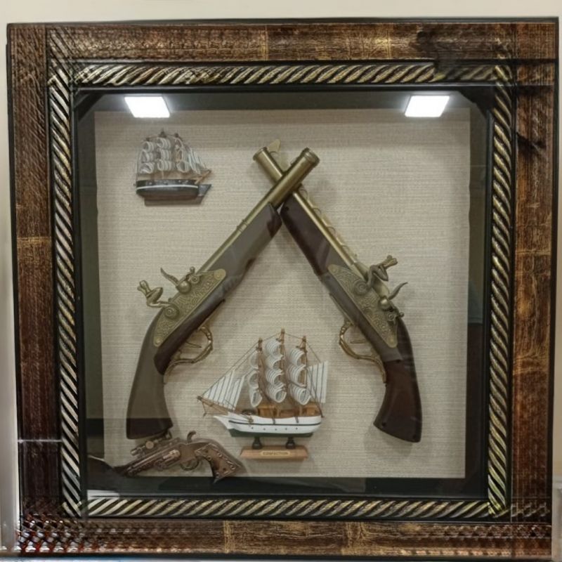 Antik Üslublu Silah və Gəmi Kompozisiyası – Vintage Dekorativ Maket | Taxtaci.az